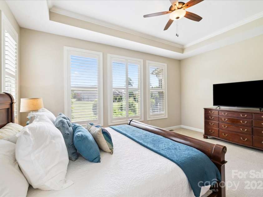 901 Hidden Pond Lane, Waxhaw, NC 28173.  MLS# CAR4284250, YatesRealty ID 32252. 