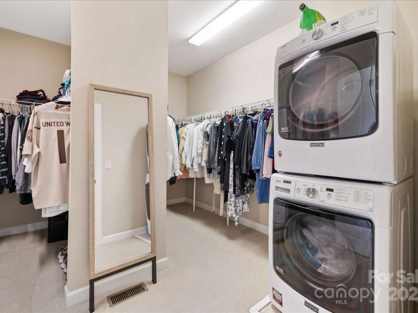 901 Hidden Pond Lane, Waxhaw, NC 28173.  MLS# CAR4284250, YatesRealty ID 32252. 