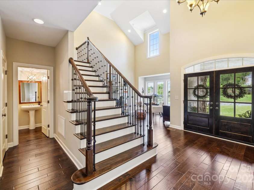 901 Hidden Pond Lane, Waxhaw, NC 28173.  MLS# CAR4284250, YatesRealty ID 32252. 