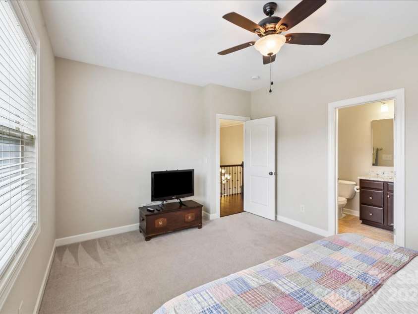 901 Hidden Pond Lane, Waxhaw, NC 28173.  MLS# CAR4284250, YatesRealty ID 32252. 