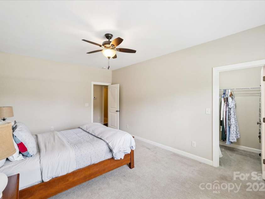 901 Hidden Pond Lane, Waxhaw, NC 28173.  MLS# CAR4284250, YatesRealty ID 32252. 