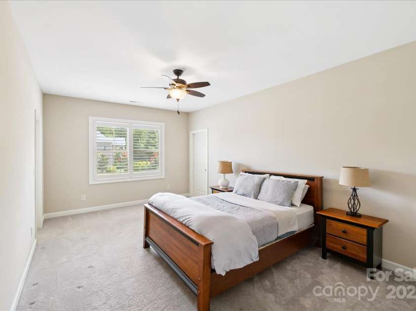 901 Hidden Pond Lane, Waxhaw, NC 28173.  MLS# CAR4284250, YatesRealty ID 32252. 