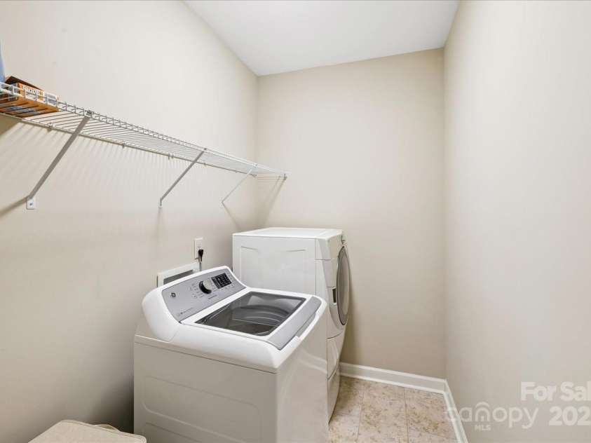 901 Hidden Pond Lane, Waxhaw, NC 28173.  MLS# CAR4284250, YatesRealty ID 32252. 