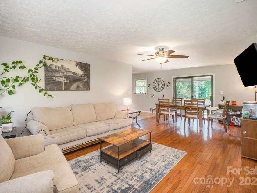 5345 Dentons Chapel Road, Morganton, NC 28655.  MLS# CAR4287003, YatesRealty ID 32253. 