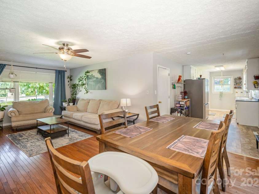 5345 Dentons Chapel Road, Morganton, NC 28655.  MLS# CAR4287003, YatesRealty ID 32253. 