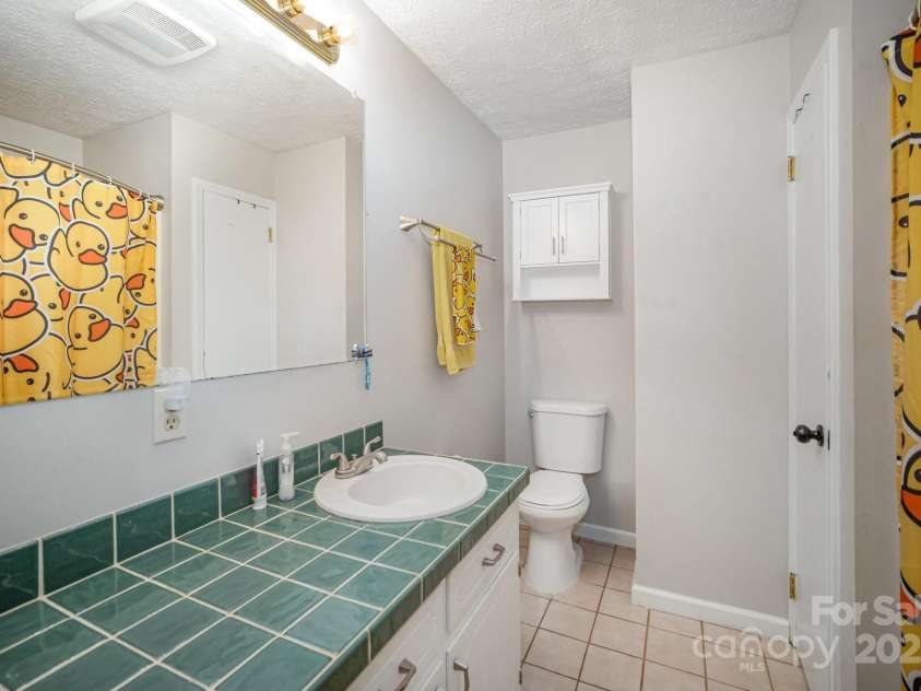 5345 Dentons Chapel Road, Morganton, NC 28655.  MLS# CAR4287003, YatesRealty ID 32253. 