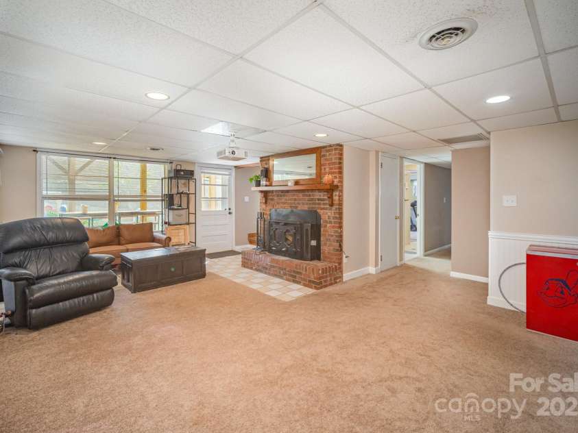 5345 Dentons Chapel Road, Morganton, NC 28655.  MLS# CAR4287003, YatesRealty ID 32253. 