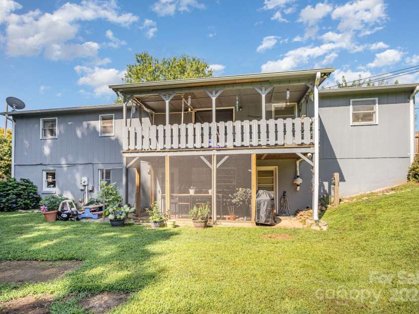 5345 Dentons Chapel Road, Morganton, NC 28655.  MLS# CAR4287003, YatesRealty ID 32253. 