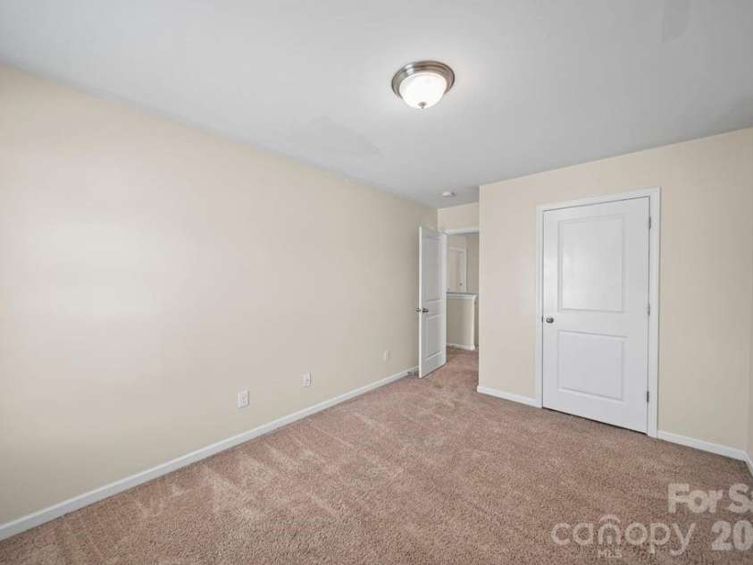 9539 Kendall Drive, Charlotte, NC 28214.  MLS# CAR4395420, YatesRealty ID 32253. 