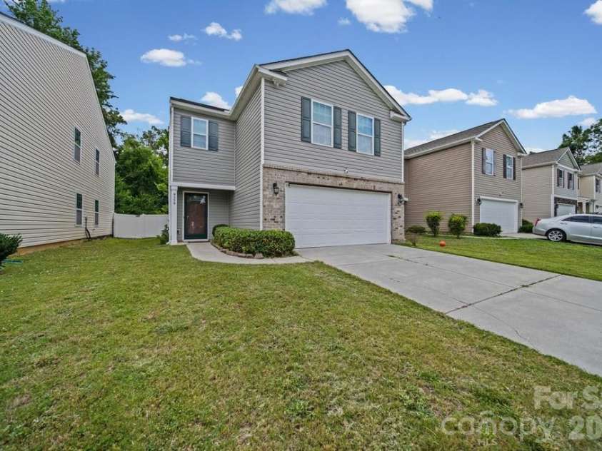 9539 Kendall Drive, Charlotte, NC 28214.  MLS# CAR4395420, YatesRealty ID 32253. Exterior