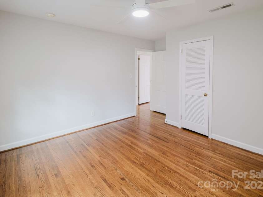 1224 Brockton Lane, Charlotte, NC 28226.  MLS# CAR4287728, YatesRealty ID 32254. 