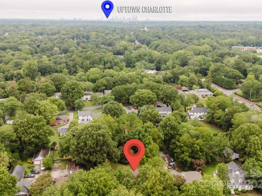 1224 Brockton Lane, Charlotte, NC 28226.  MLS# CAR4287728, YatesRealty ID 32254. 