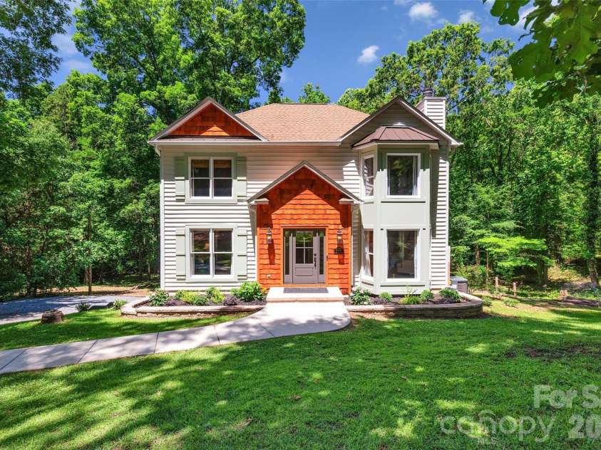 1433 Lurecliff Place, Fort Mill, SC 29708.  MLS# CAR4389425, YatesRealty ID 32254. 