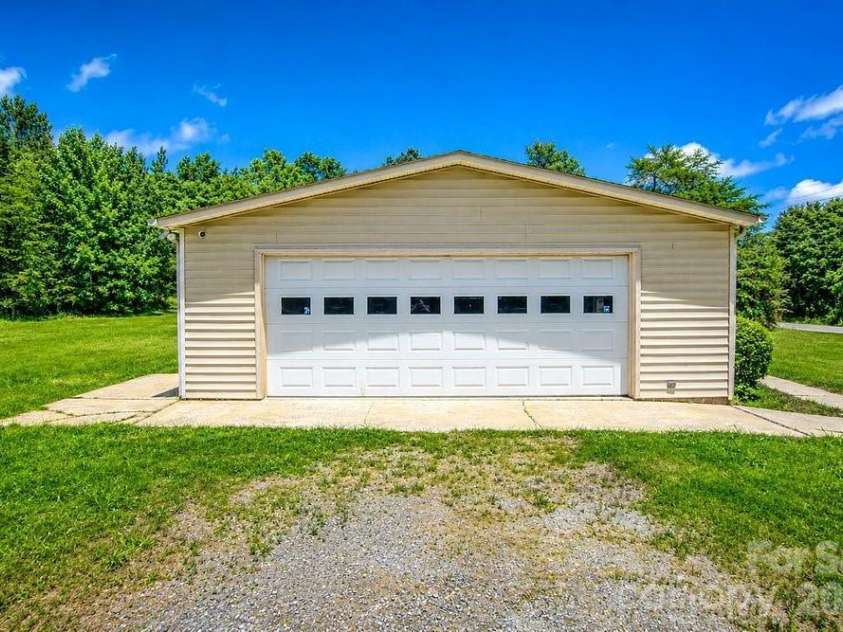 7061 Casar Road, Lawndale, NC 28090.  MLS# CAR4393934, YatesRealty ID 32256. 