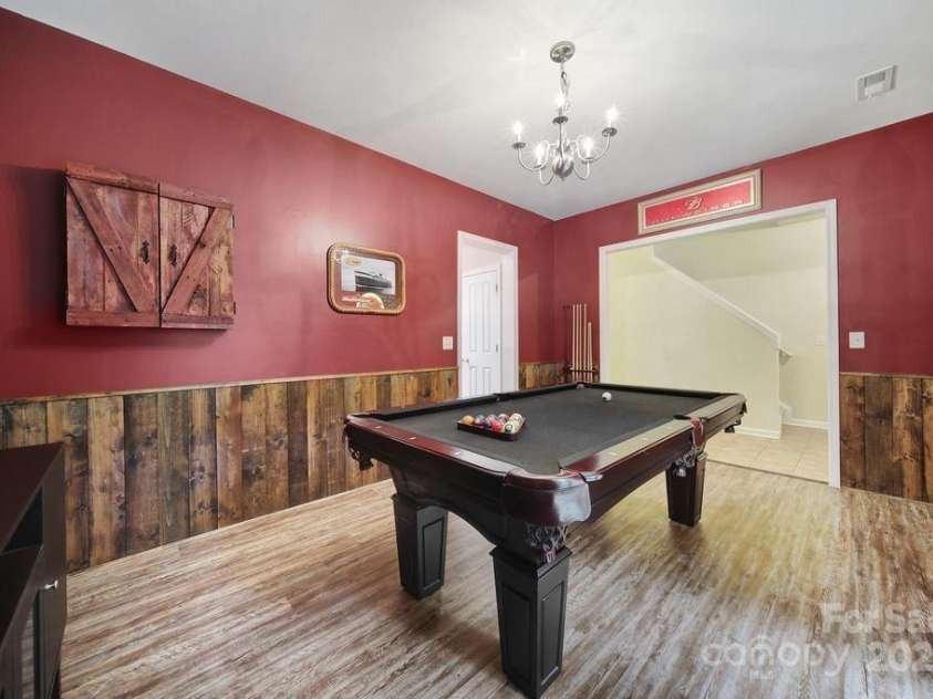 1917 Stroud Park Court, Charlotte, NC 28206.  MLS# CAR4289831, YatesRealty ID 32257. 