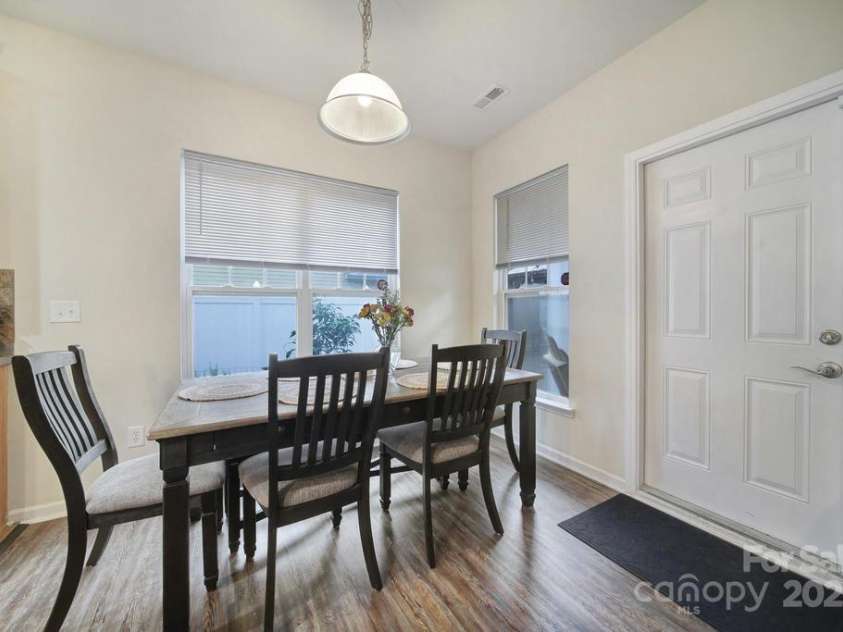 1917 Stroud Park Court, Charlotte, NC 28206.  MLS# CAR4289831, YatesRealty ID 32257. 