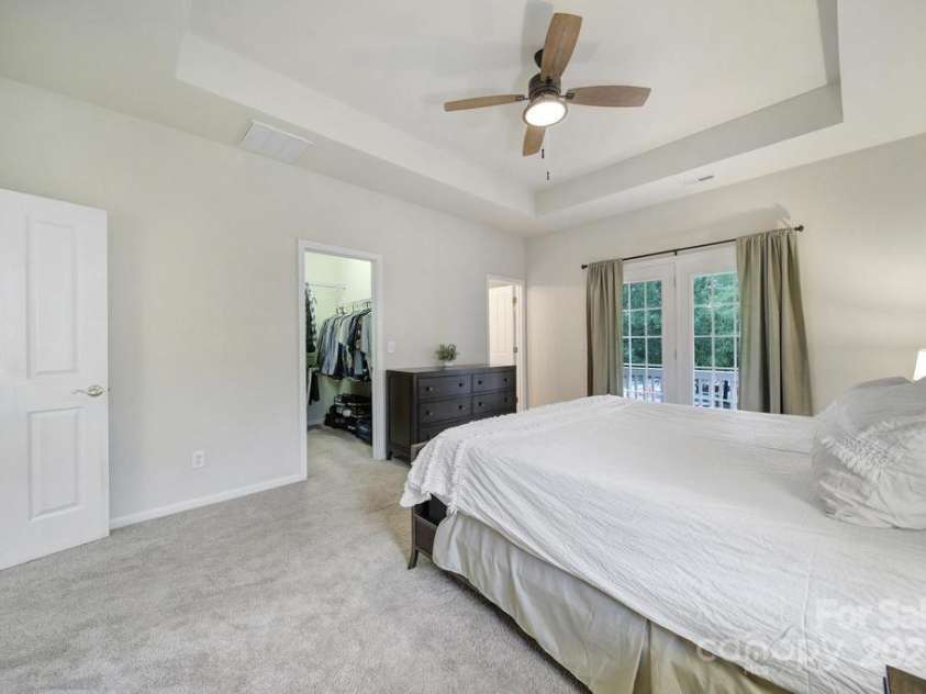 1917 Stroud Park Court, Charlotte, NC 28206.  MLS# CAR4289831, YatesRealty ID 32257. 