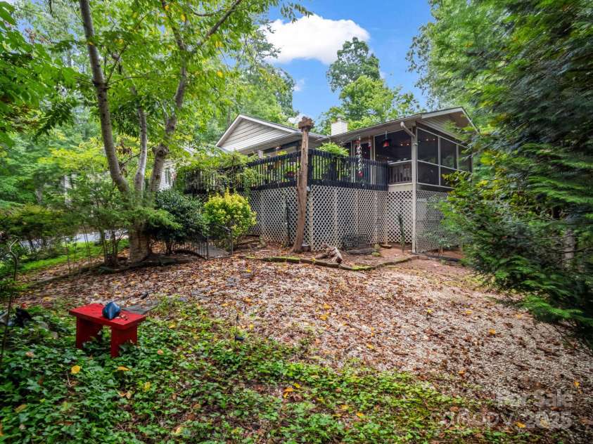 134 Downing Place, Lake Lure, NC 28746.  MLS# CAR4289968, YatesRealty ID 32258. Front Yard