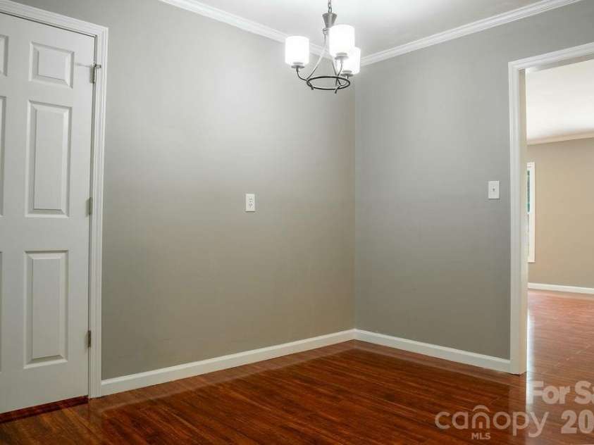 138 Oak Hill Drive, Forest City, NC 28043.  MLS# CAR4394630, YatesRealty ID 32258. Dining Area