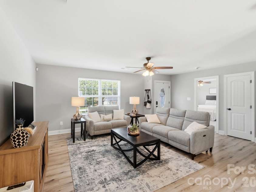 1217 Belmont Circle Drive, Lancaster, SC 29720.  MLS# CAR4387935, YatesRealty ID 32259. 