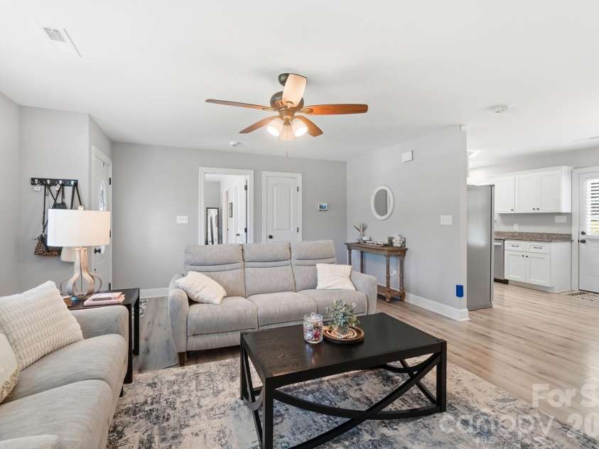 1217 Belmont Circle Drive, Lancaster, SC 29720.  MLS# CAR4387935, YatesRealty ID 32259. 