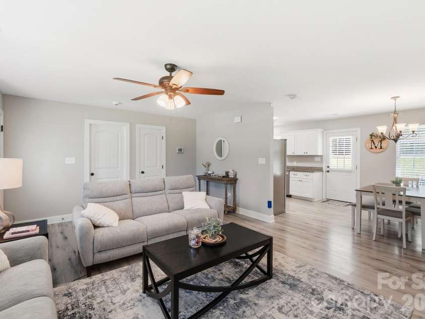 1217 Belmont Circle Drive, Lancaster, SC 29720.  MLS# CAR4387935, YatesRealty ID 32259. 
