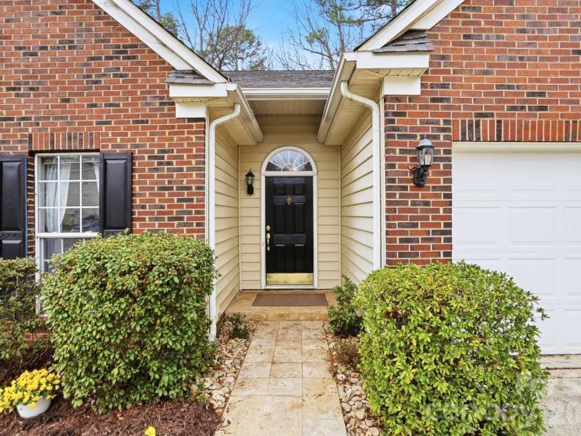 20211 Tailwind Lane, Cornelius, NC 28031.  MLS# CAR4353778, YatesRealty ID 3226. 
