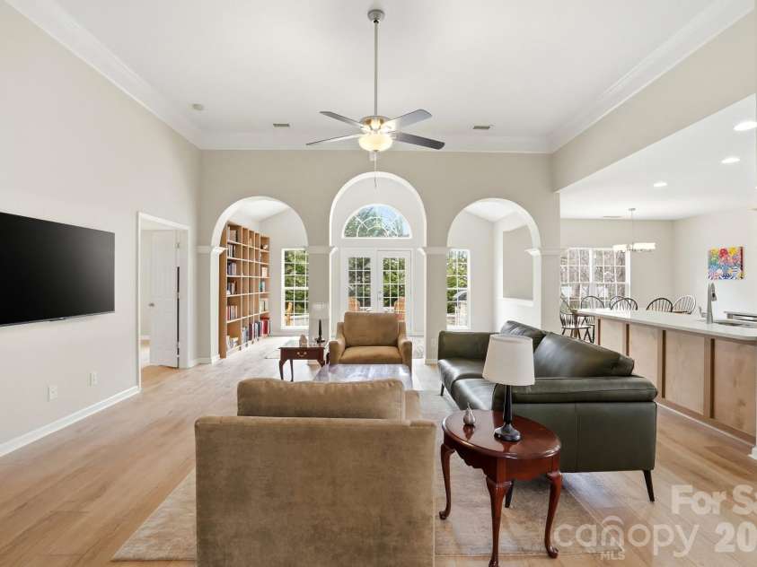 20211 Tailwind Lane, Cornelius, NC 28031.  MLS# CAR4353778, YatesRealty ID 3226. 