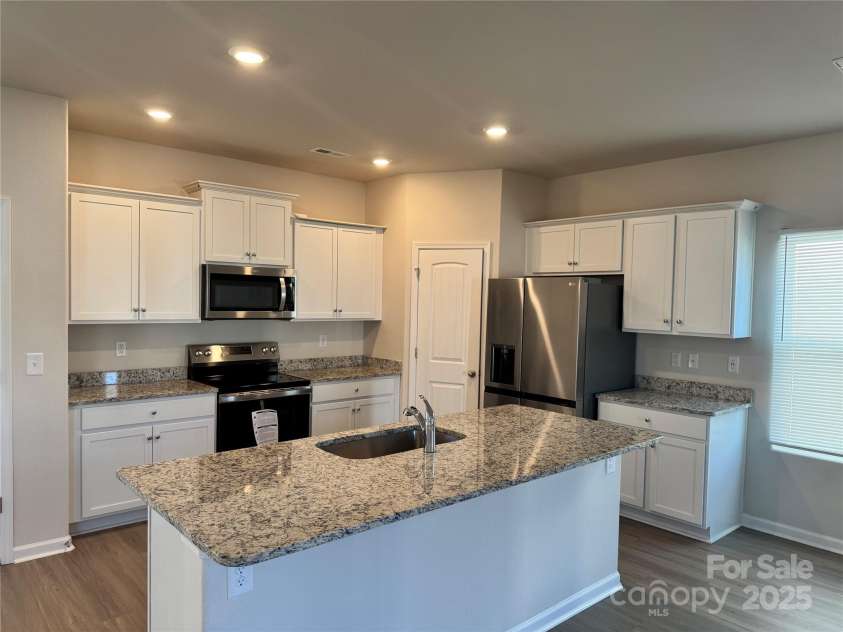 2255 Transatlantic Avenue, Charlotte, NC 28215.  MLS# CAR4213081, YatesRealty ID 3226. 
