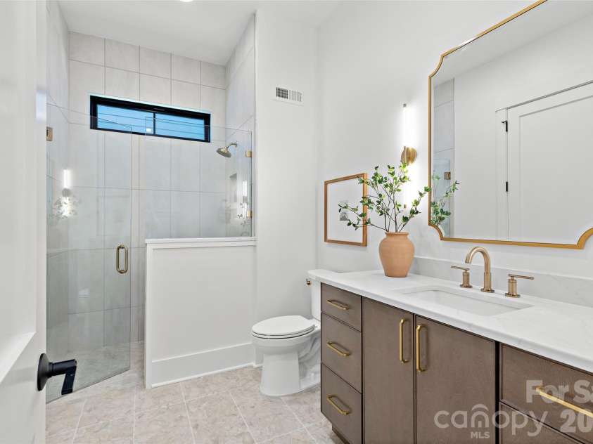 2425 Lola Avenue, Charlotte, NC 28205.  MLS# CAR4386343, YatesRealty ID 32260. 