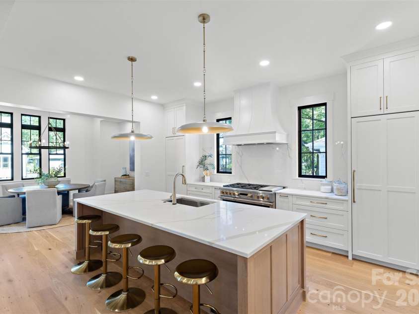 2425 Lola Avenue, Charlotte, NC 28205.  MLS# CAR4386343, YatesRealty ID 32260. 
