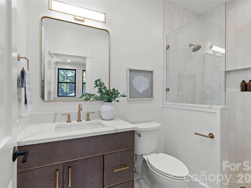 2425 Lola Avenue, Charlotte, NC 28205.  MLS# CAR4386343, YatesRealty ID 32260. 
