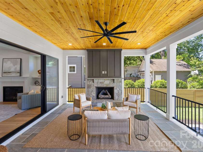 2425 Lola Avenue, Charlotte, NC 28205.  MLS# CAR4386343, YatesRealty ID 32260. 