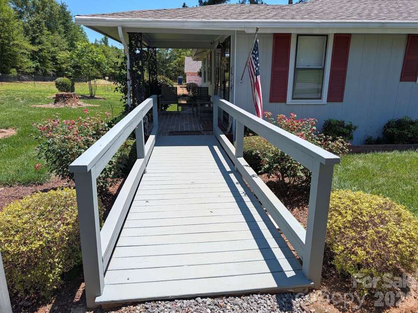 4053 Roddey Road, Catawba, SC 29704.  MLS# CAR4392129, YatesRealty ID 32261. 