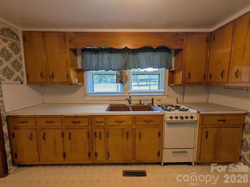 4053 Roddey Road, Catawba, SC 29704.  MLS# CAR4392129, YatesRealty ID 32261. 