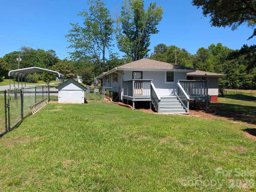 4053 Roddey Road, Catawba, SC 29704.  MLS# CAR4392129, YatesRealty ID 32261. 