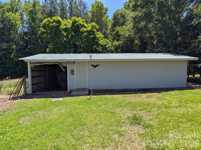 4053 Roddey Road, Catawba, SC 29704.  MLS# CAR4392129, YatesRealty ID 32261. 