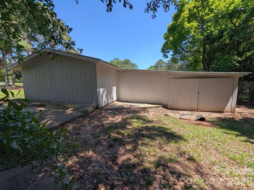 4053 Roddey Road, Catawba, SC 29704.  MLS# CAR4392129, YatesRealty ID 32261. 