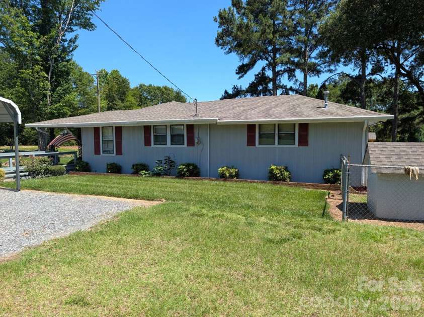 4053 Roddey Road, Catawba, SC 29704.  MLS# CAR4392129, YatesRealty ID 32261. 