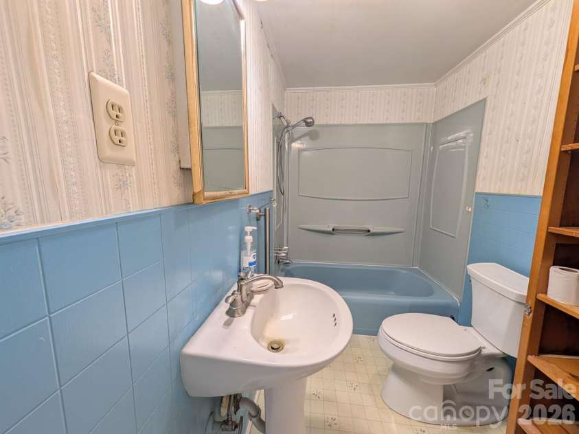 4053 Roddey Road, Catawba, SC 29704.  MLS# CAR4392129, YatesRealty ID 32261. 