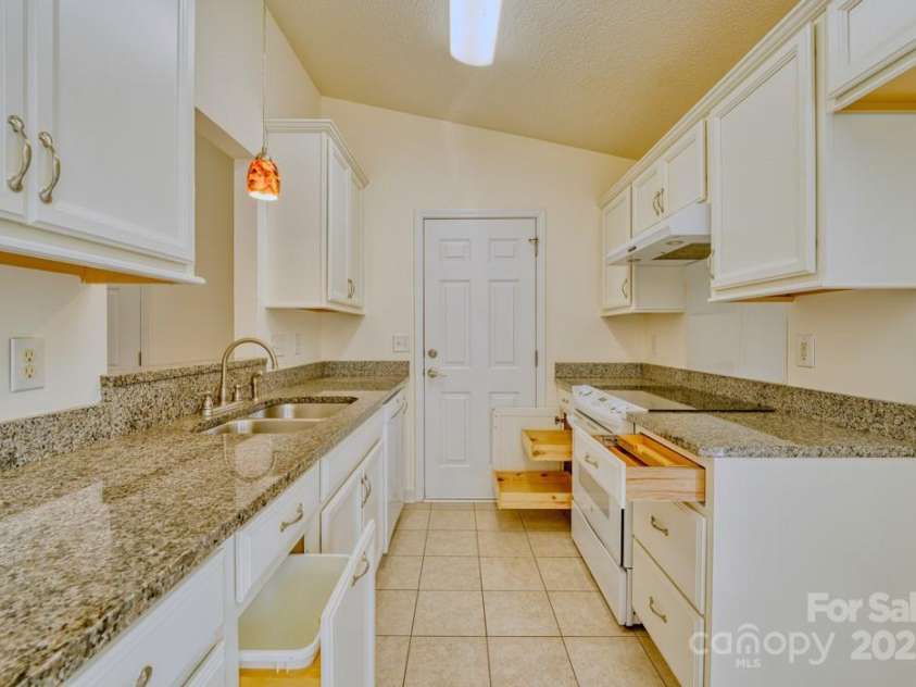 1651 Sandpiper Drive, Rock Hill, SC 29732.  MLS# CAR4288232, YatesRealty ID 32262. 