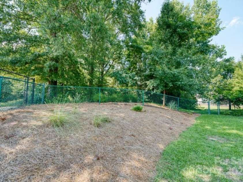 1651 Sandpiper Drive, Rock Hill, SC 29732.  MLS# CAR4288232, YatesRealty ID 32262. 