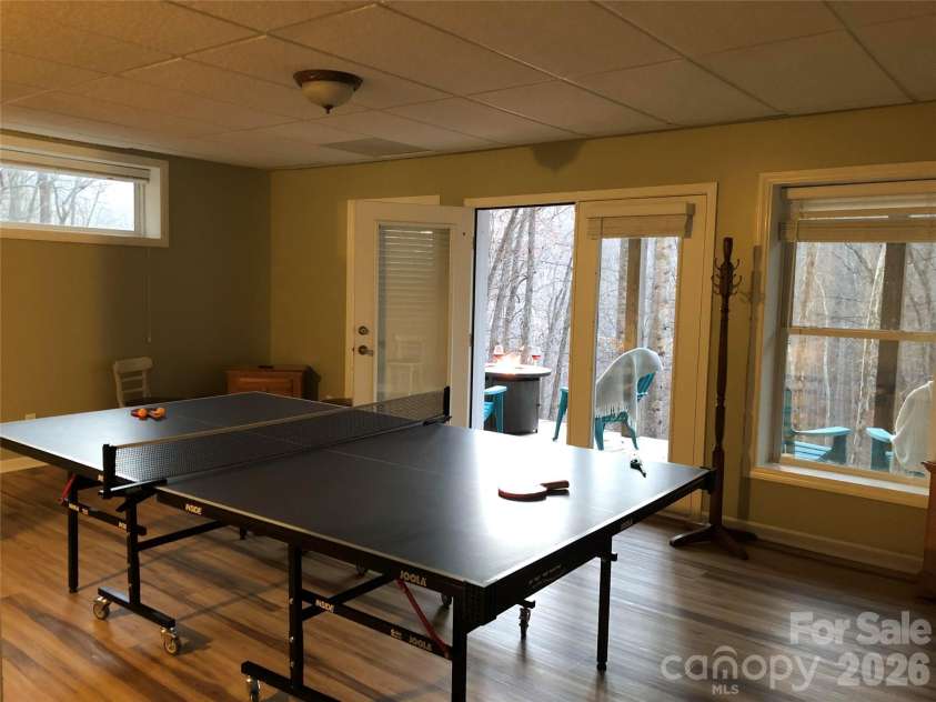 39 Rogers Creek Drive, Bakersville, NC 28705.  MLS# CAR4396215, YatesRealty ID 32262. 