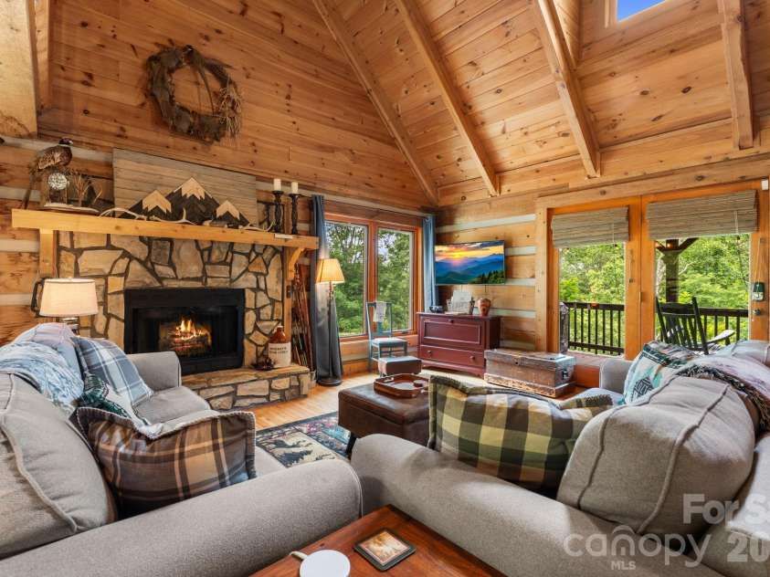 122 Cedar Cove Lane, Zionville, NC 28698.  MLS# CAR4393983, YatesRealty ID 32263. 