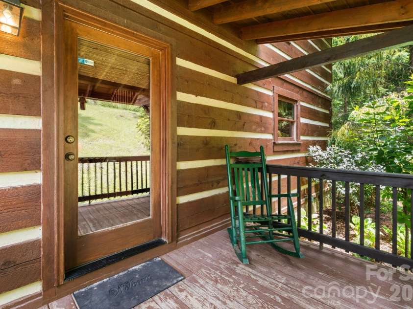 122 Cedar Cove Lane, Zionville, NC 28698.  MLS# CAR4393983, YatesRealty ID 32263. 