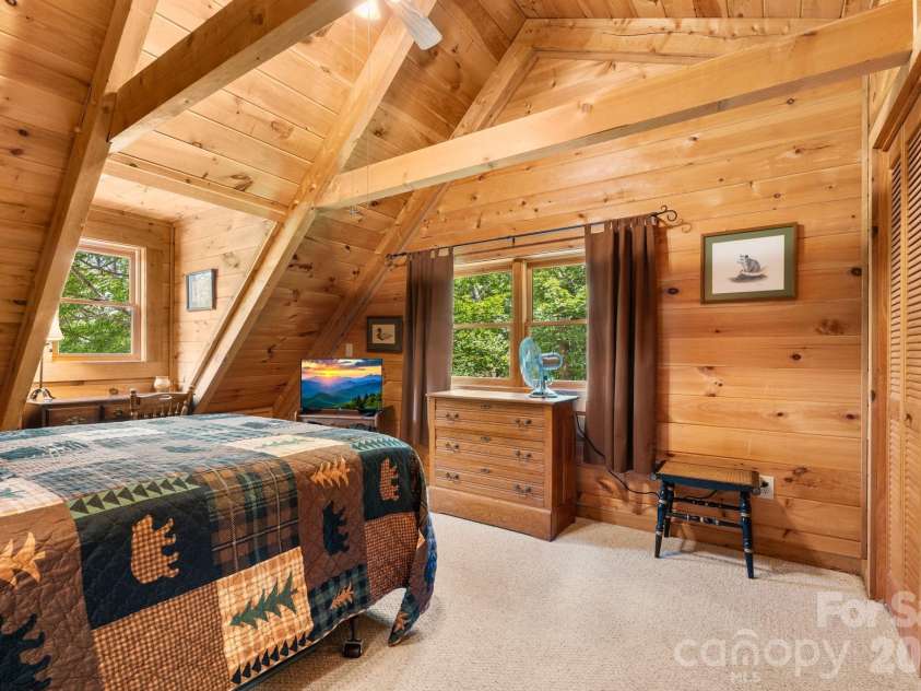122 Cedar Cove Lane, Zionville, NC 28698.  MLS# CAR4393983, YatesRealty ID 32263. 