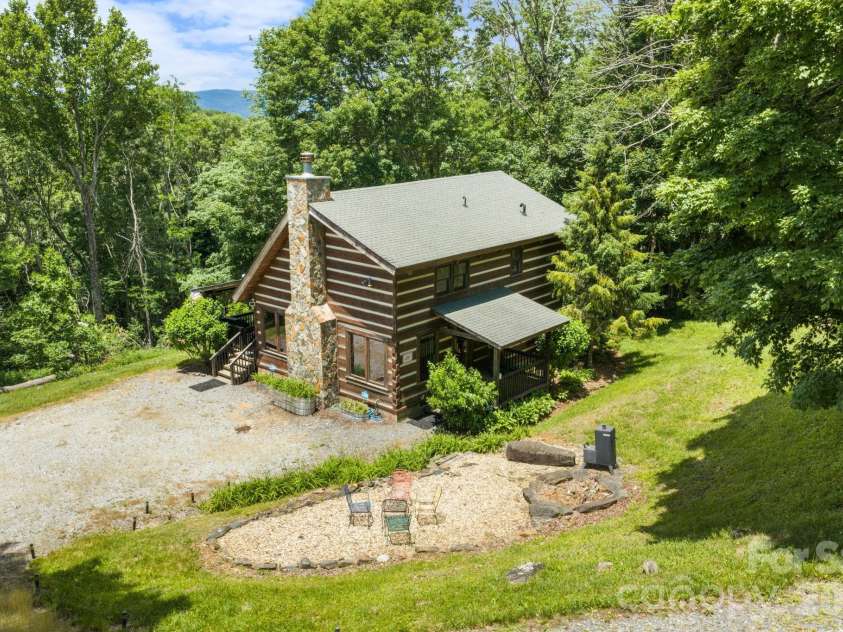 122 Cedar Cove Lane, Zionville, NC 28698.  MLS# CAR4393983, YatesRealty ID 32263. 