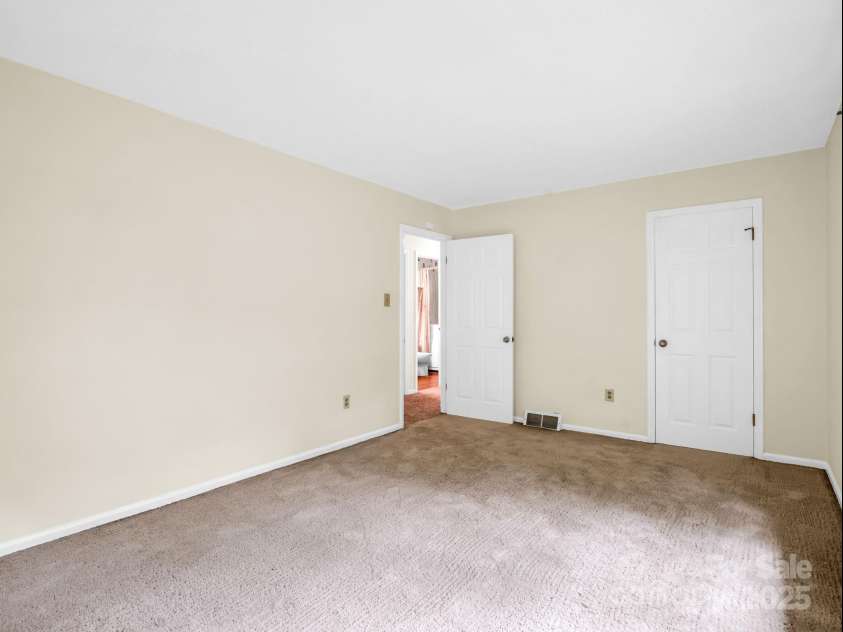 612 Buckeye Cove Road, Swannanoa, NC 28778.  MLS# CAR4287108, YatesRealty ID 32265. Guest back bedroom.