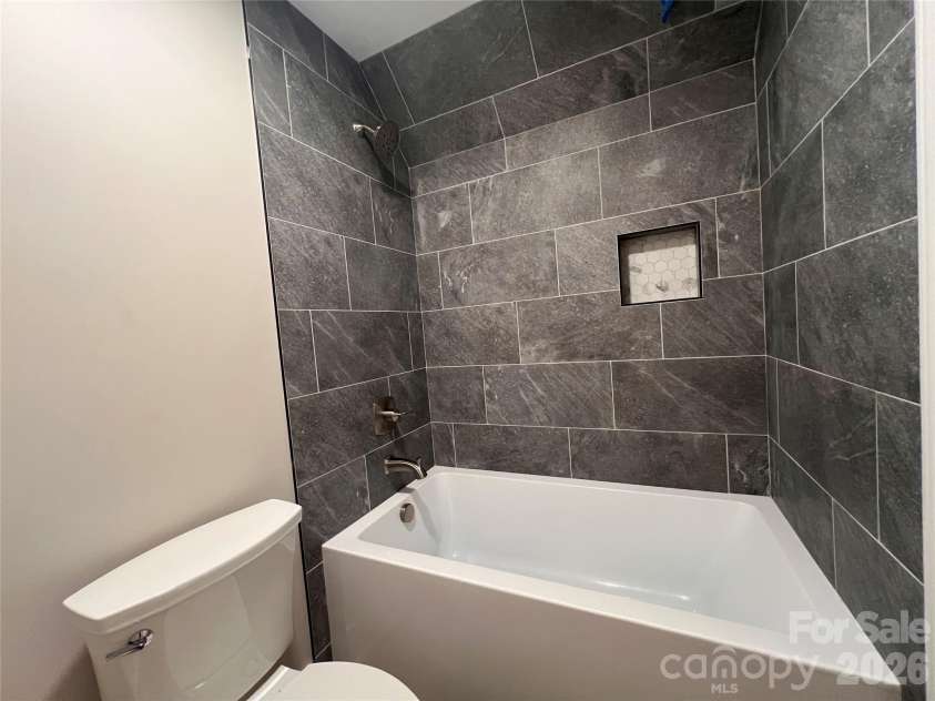 236 Mark Ryan Lane, Dallas, NC 28034.  MLS# CAR4392979, YatesRealty ID 32267. 
