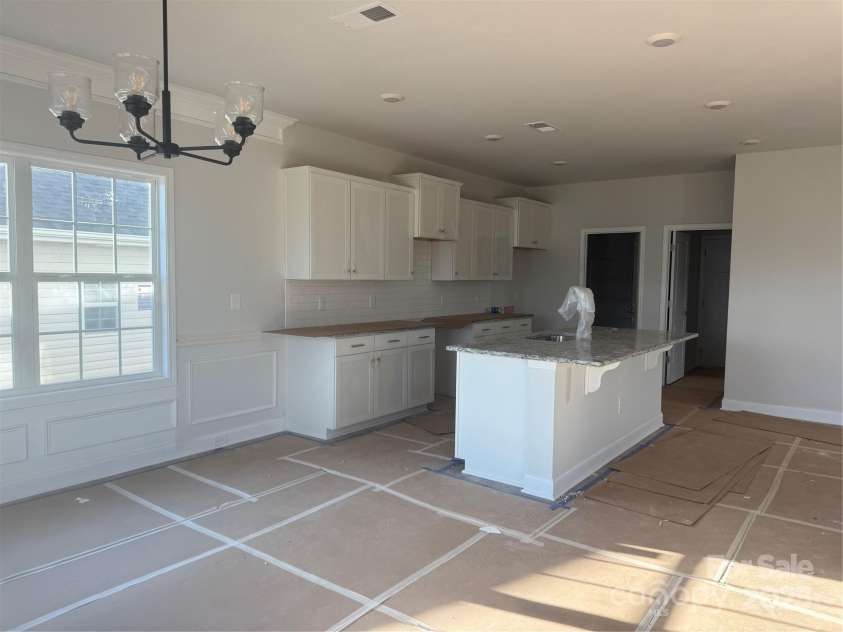 717 Inwood Hill Drive, Gastonia, NC 28056.  MLS# CAR4291481, YatesRealty ID 32267. Dining Area & Kitchen